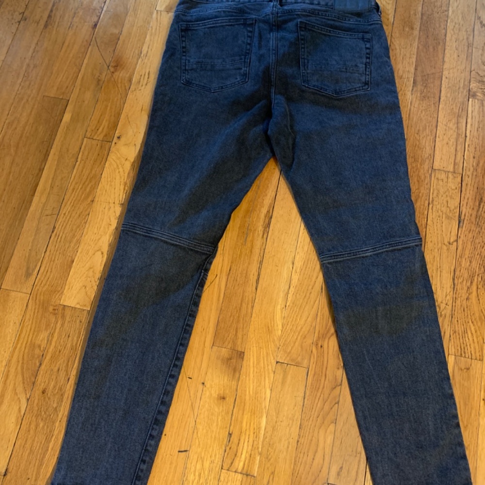 Jeans - Picture 2 of 3